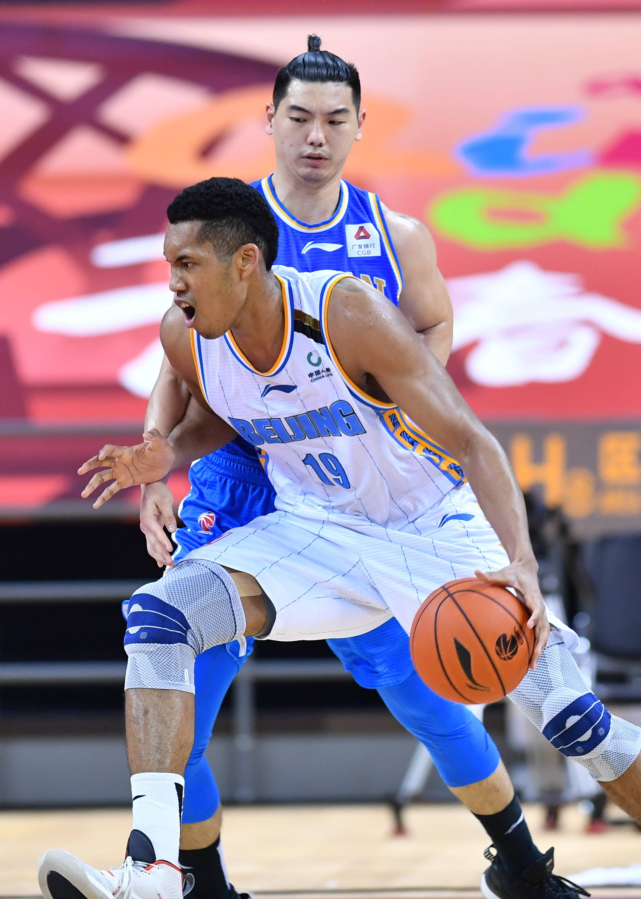 和底线对抗 和底线对抗