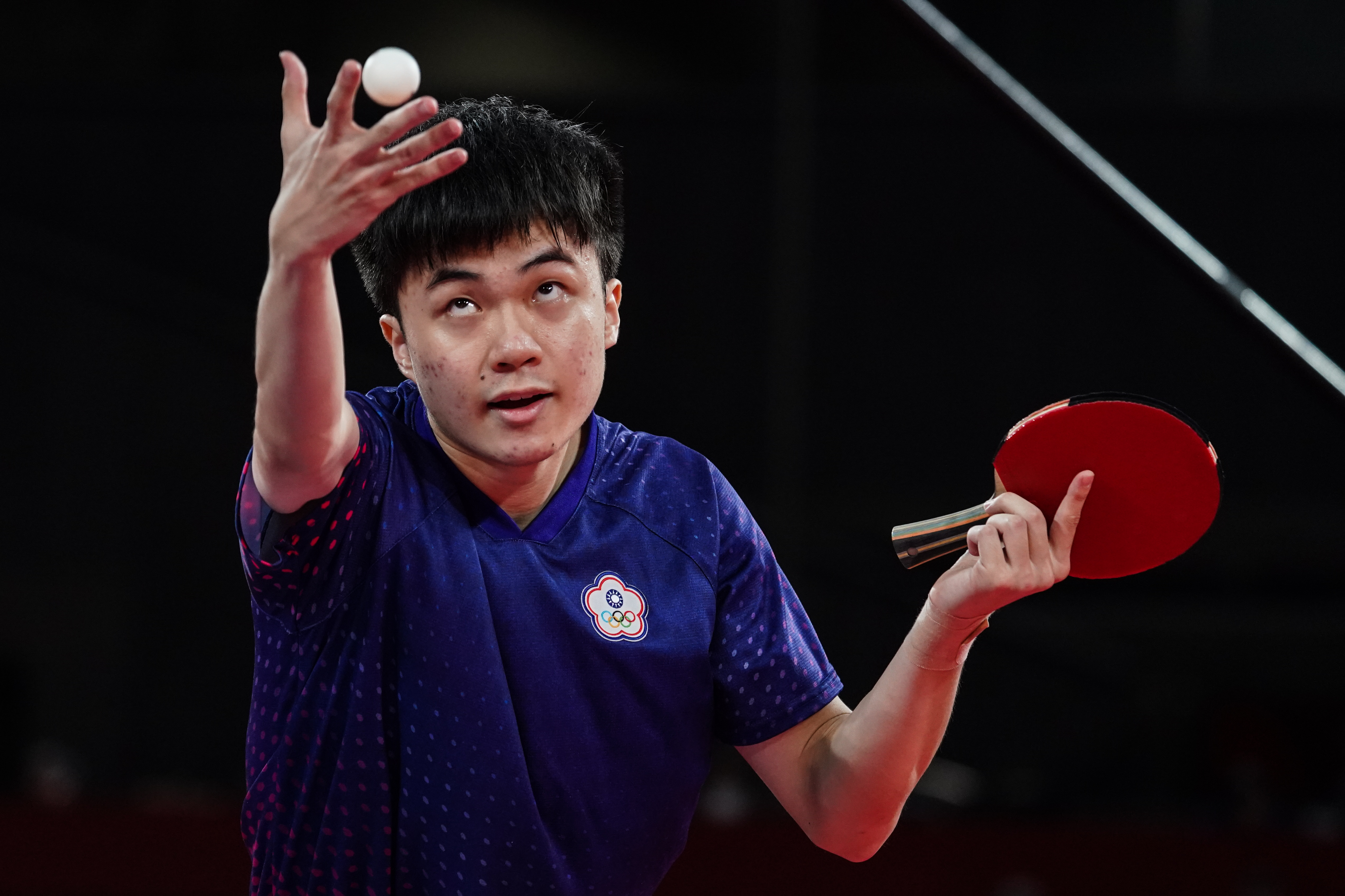 内展现了敏 内展现了敏