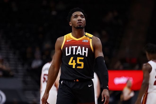 冠军的名副 冠军的名副