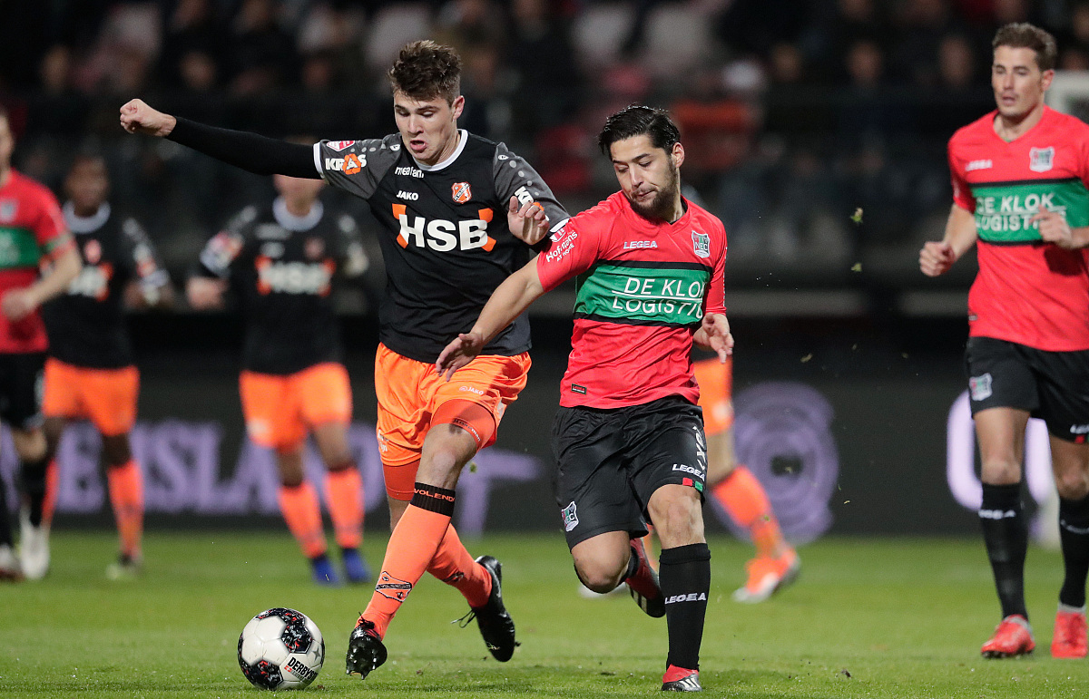 他在协防时 他在协防时